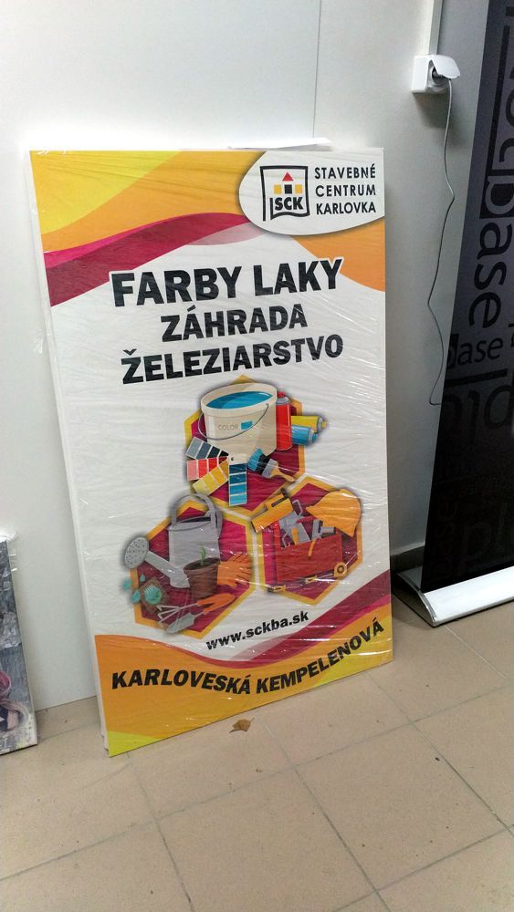 reklamní cedule stavební centrum Karlovka